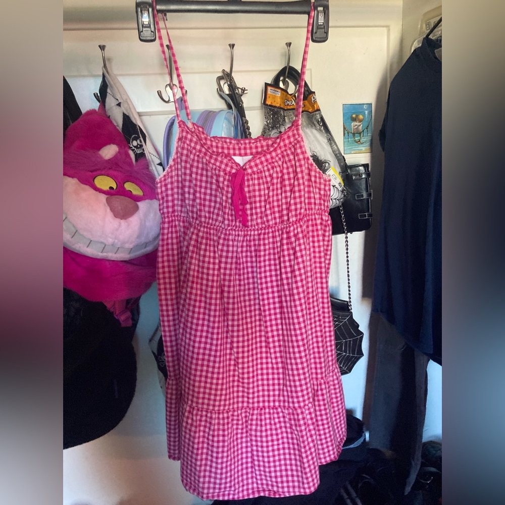 Victoria’s Secret pink picnic style cami dress 🩷